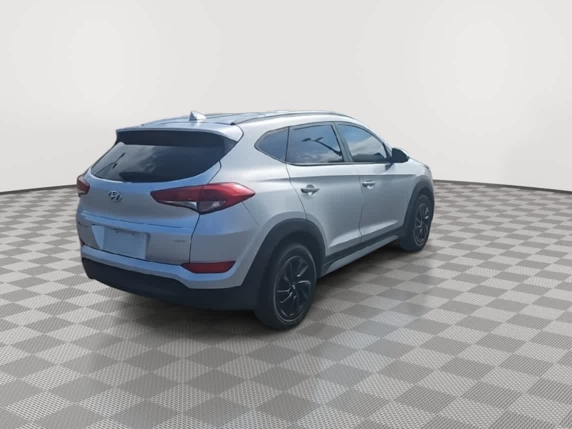 Thumbnail: 2018 Hyundai Tucson - 8