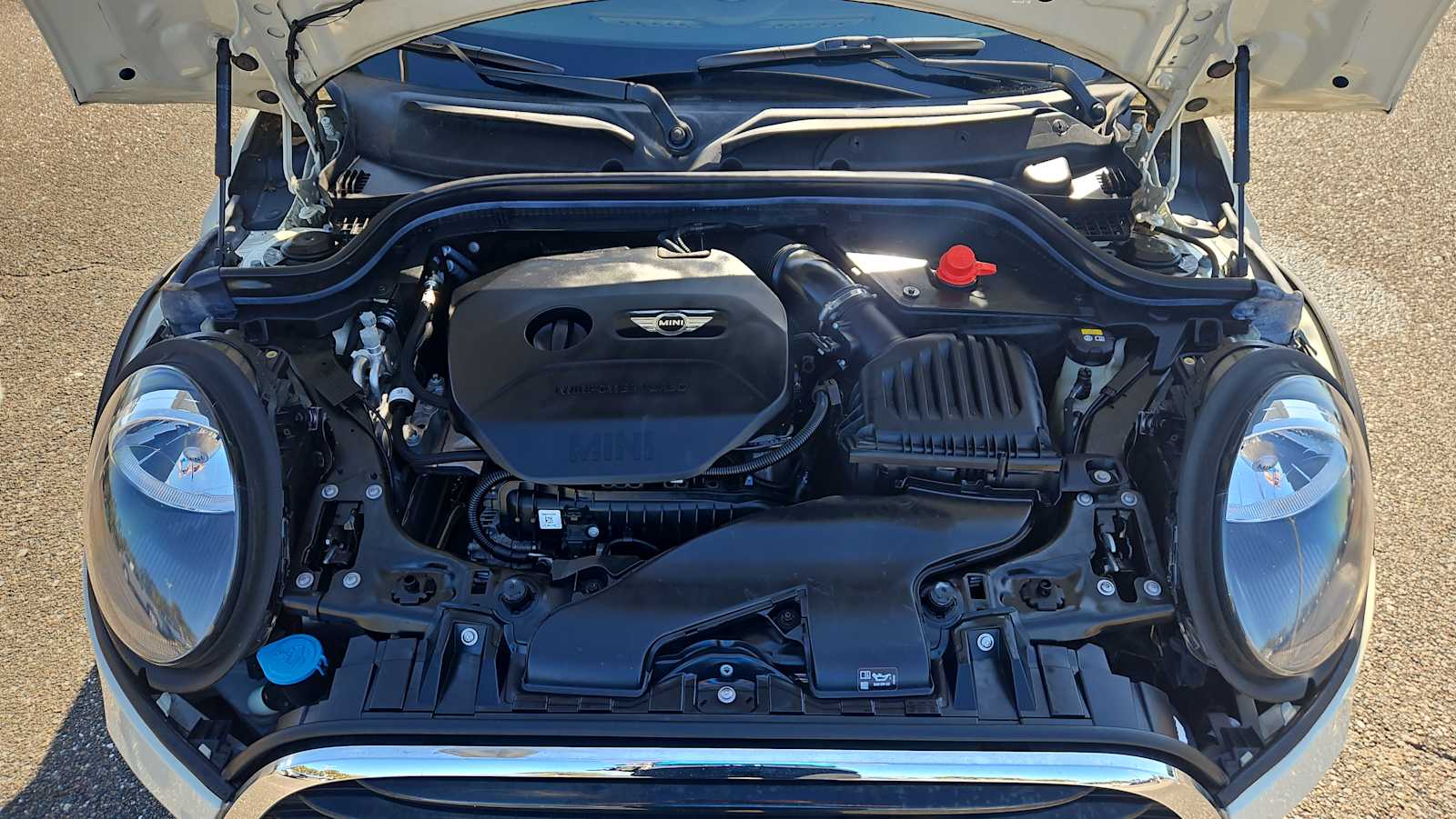 Thumbnail: 2019 MINI Cooper Hardtop - 18