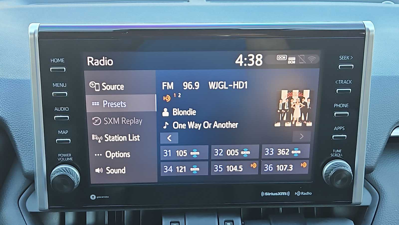 Thumbnail: 2022 Toyota RAV4 - 12