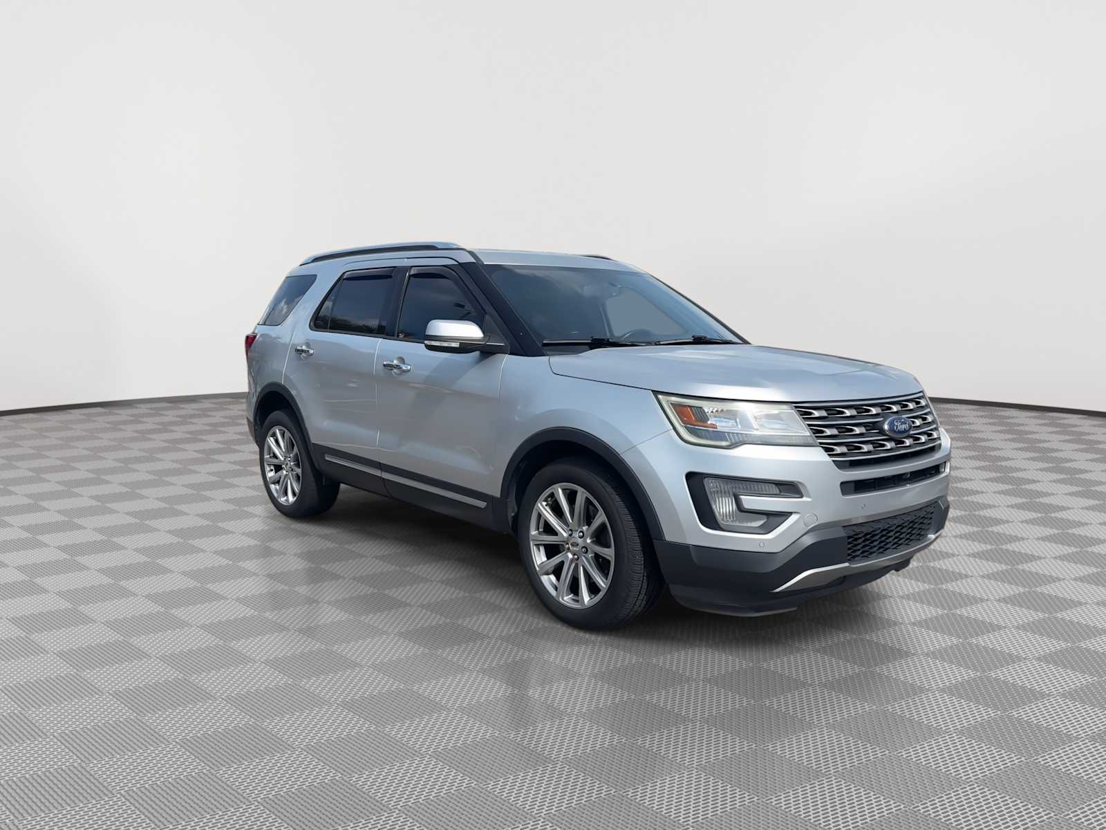 Thumbnail: 2017 Ford Explorer - 2