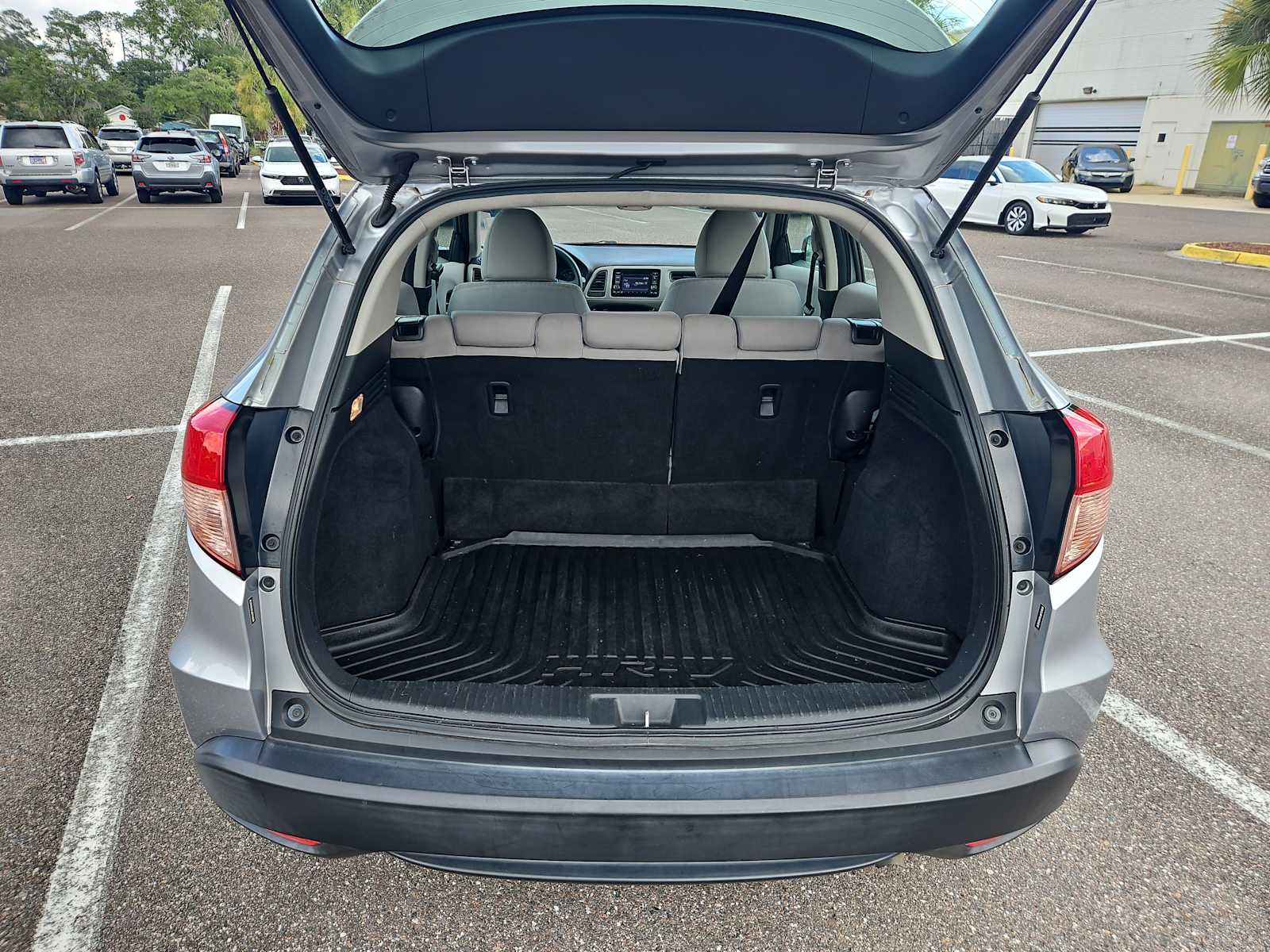 Thumbnail: 2018 Honda HR-V - 19