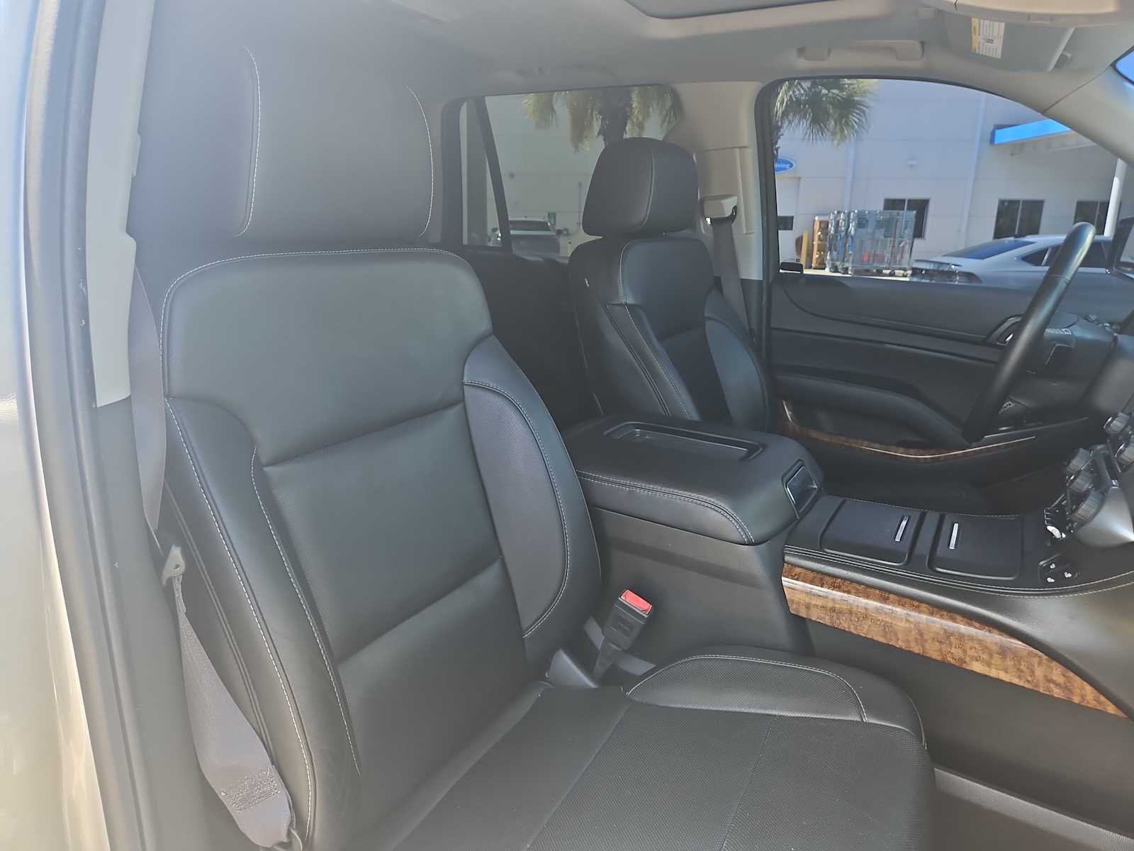 Thumbnail: 2015 Chevrolet Tahoe - 27