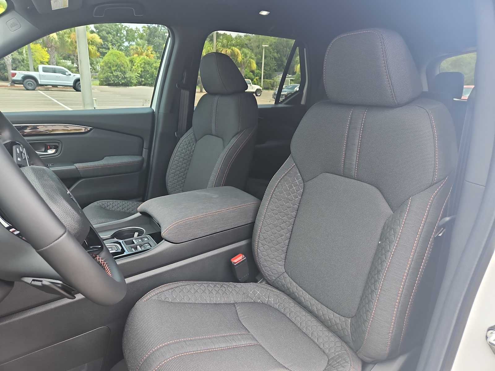 Thumbnail: 2025 Honda Pilot - 12