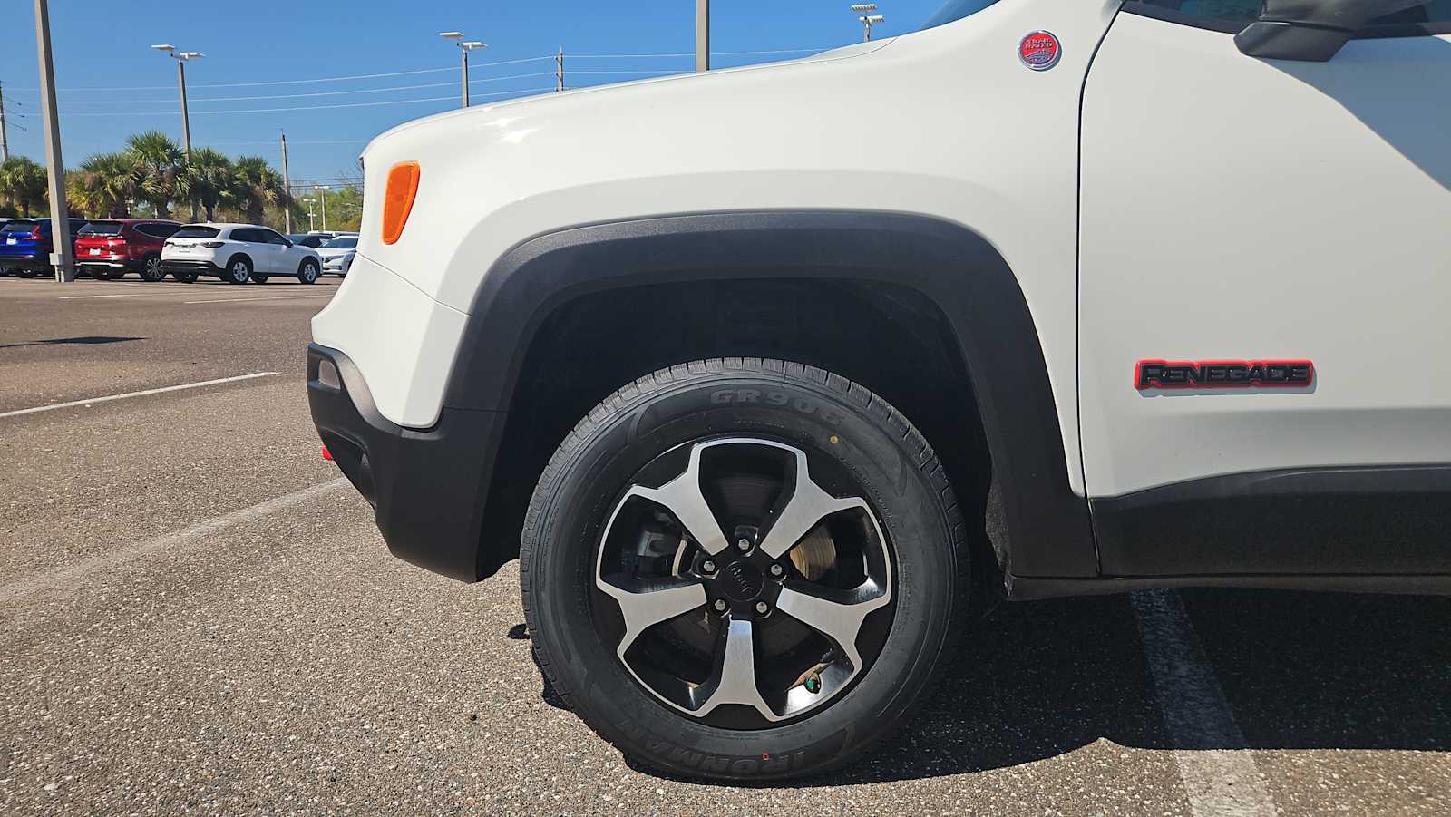Thumbnail: 2020 Jeep Renegade - 18