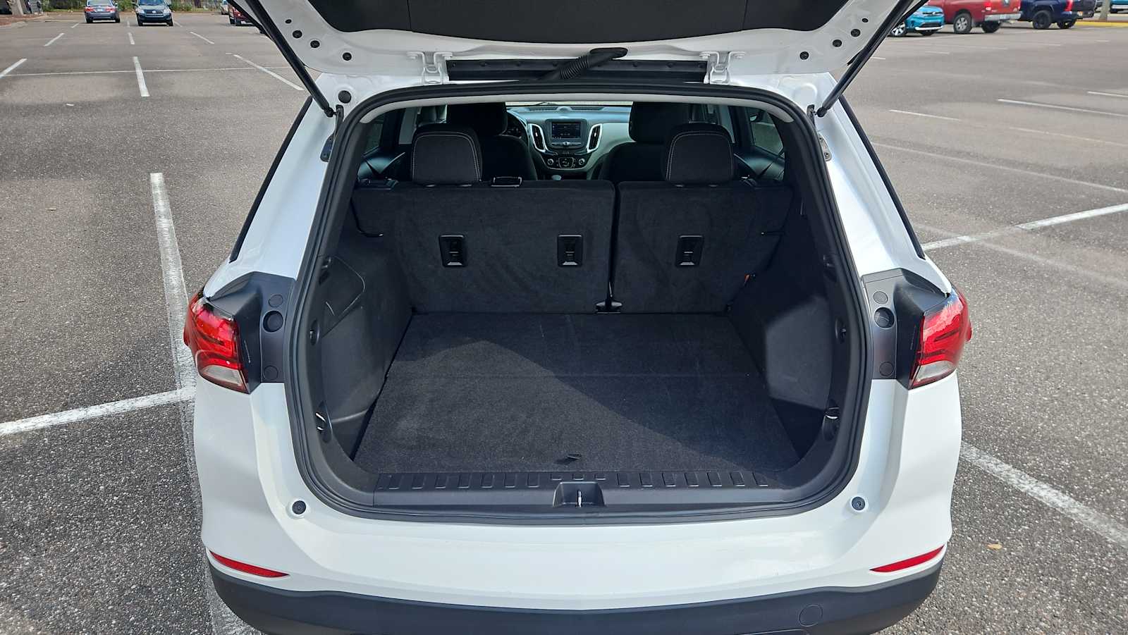 Thumbnail: 2023 Chevrolet Equinox - 20