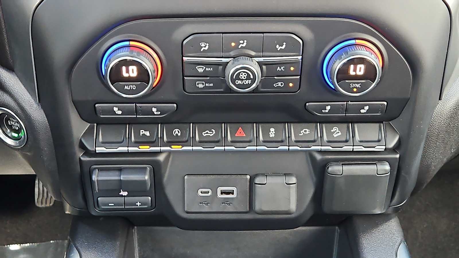 Thumbnail: 2020 Chevrolet Silverado 1500 - 16