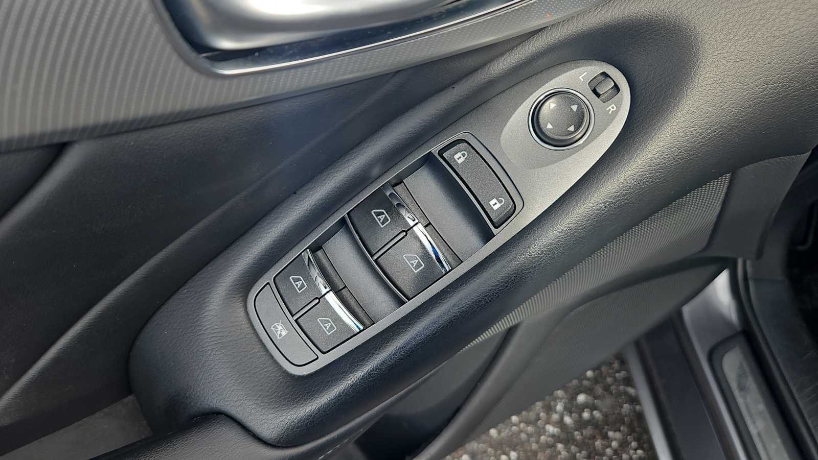 Thumbnail: 2019 INFINITI Q50 - 15