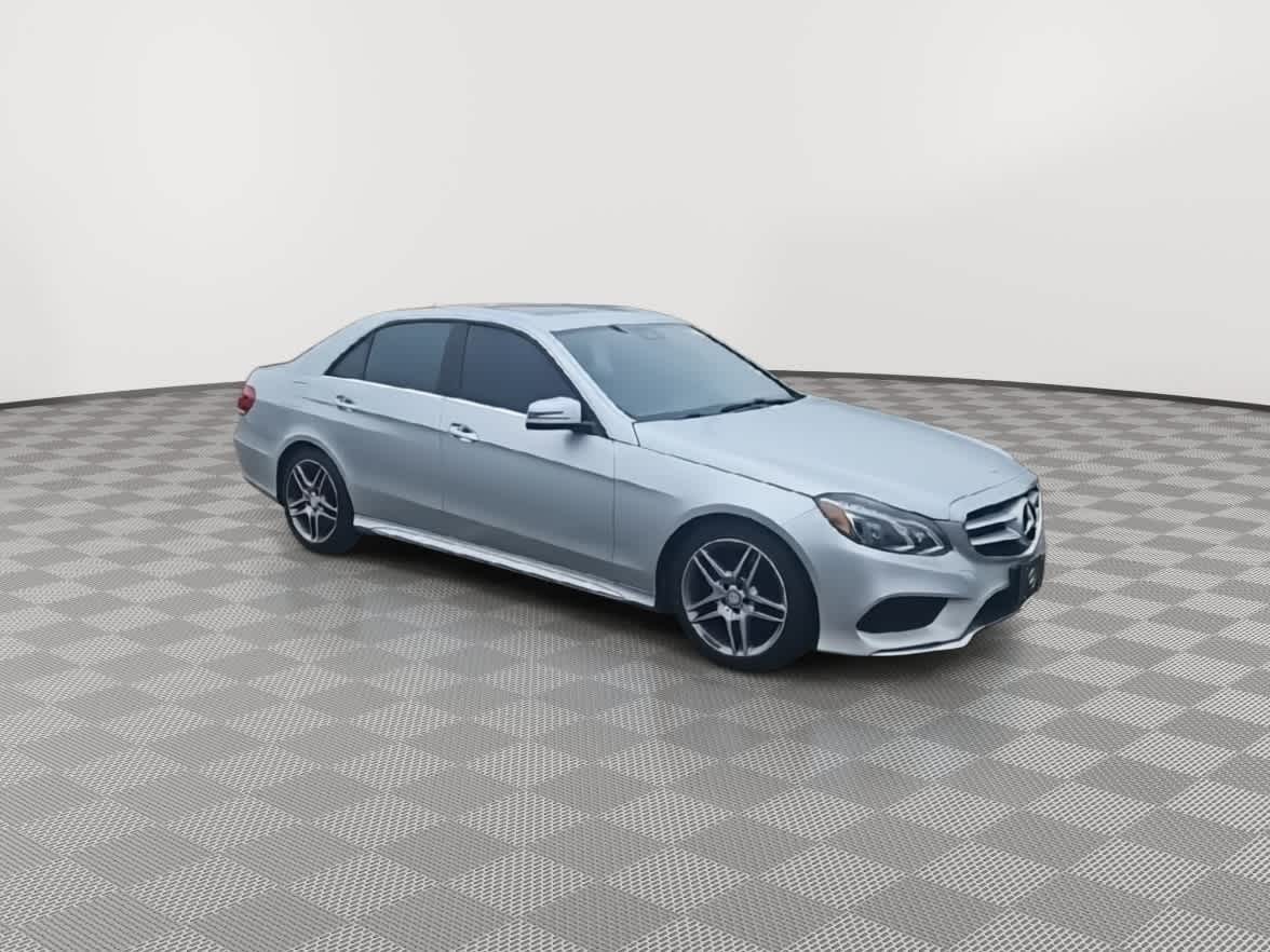 2015 Mercedes Benz E 350 Sport photo 2