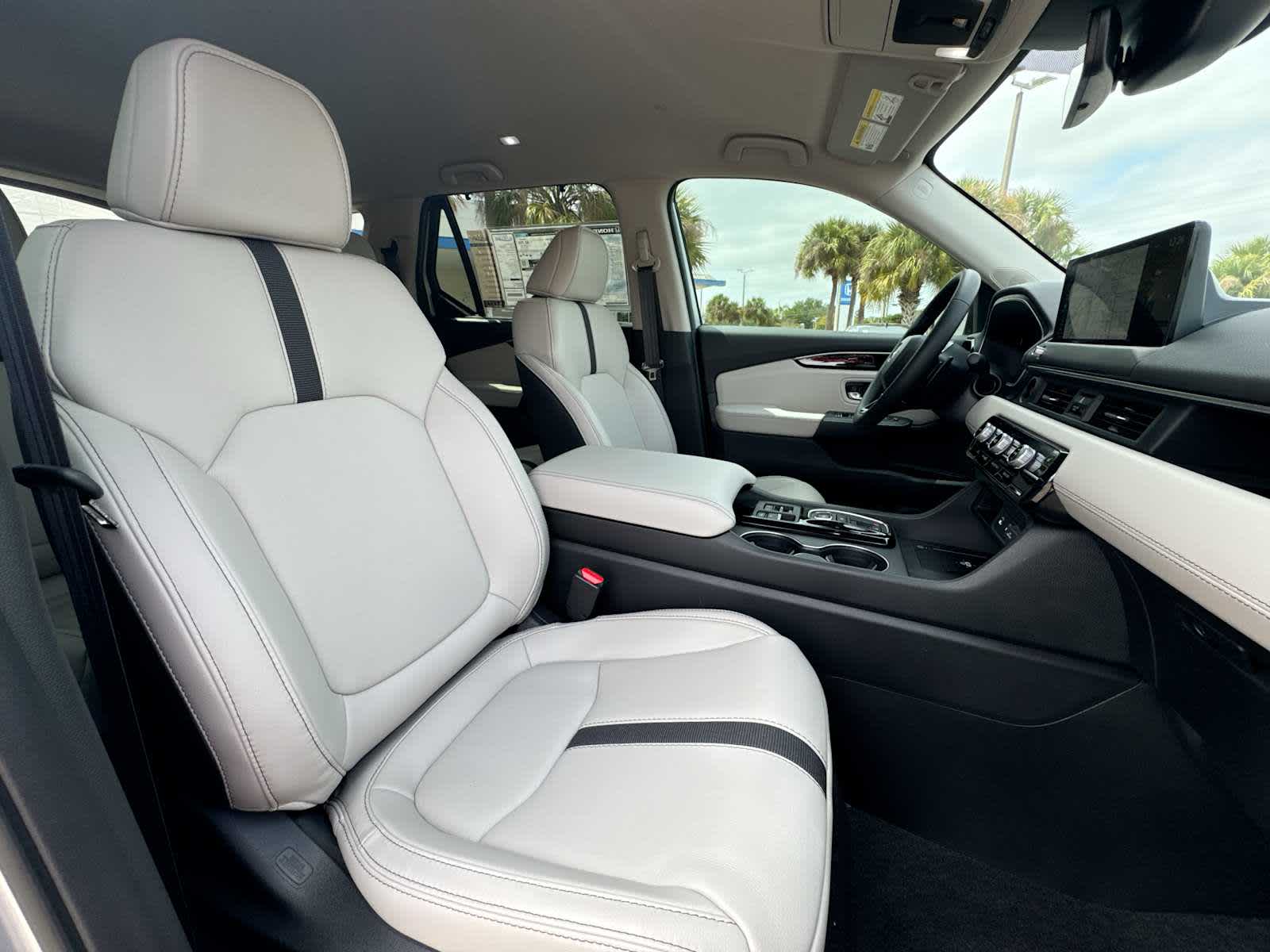 Thumbnail: 2026 Honda Pilot - 26