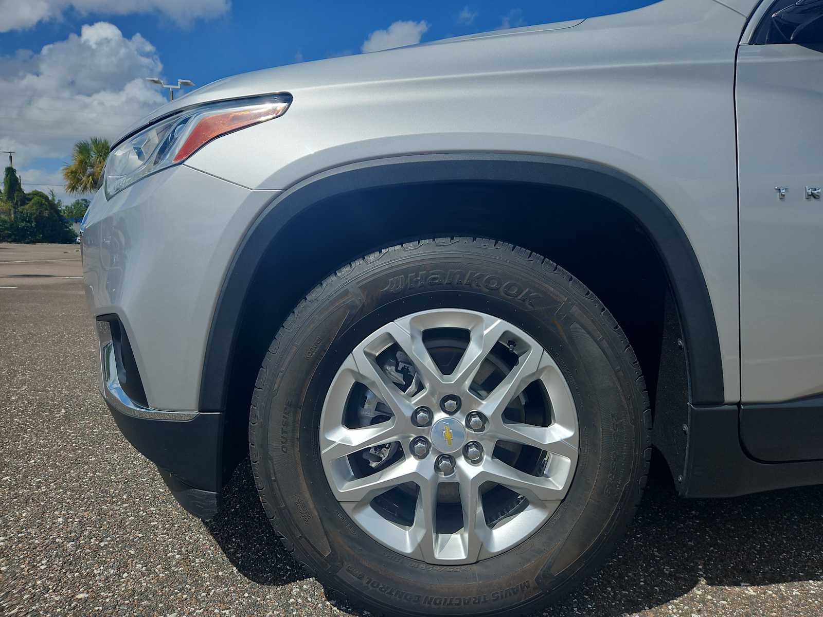 Thumbnail: 2020 Chevrolet Traverse - 18