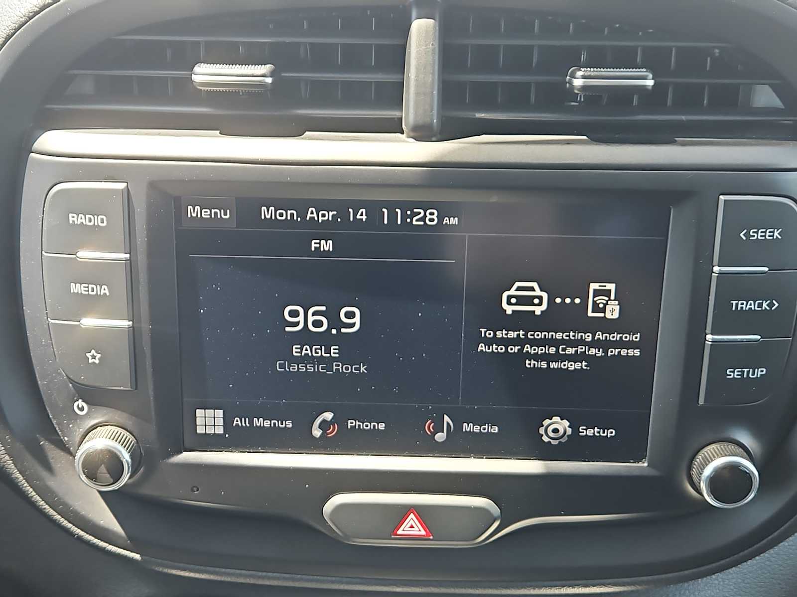 2023 Kia Soul LX 19
