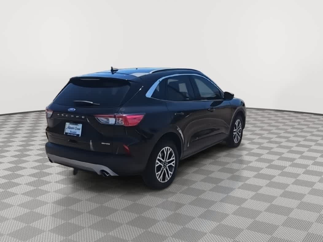 Thumbnail: 2021 Ford Escape - 8