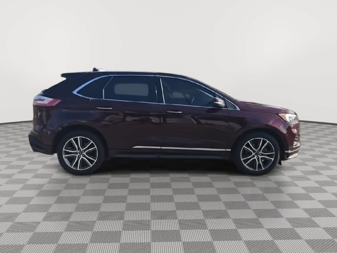 Thumbnail: 2019 Ford Edge - 9