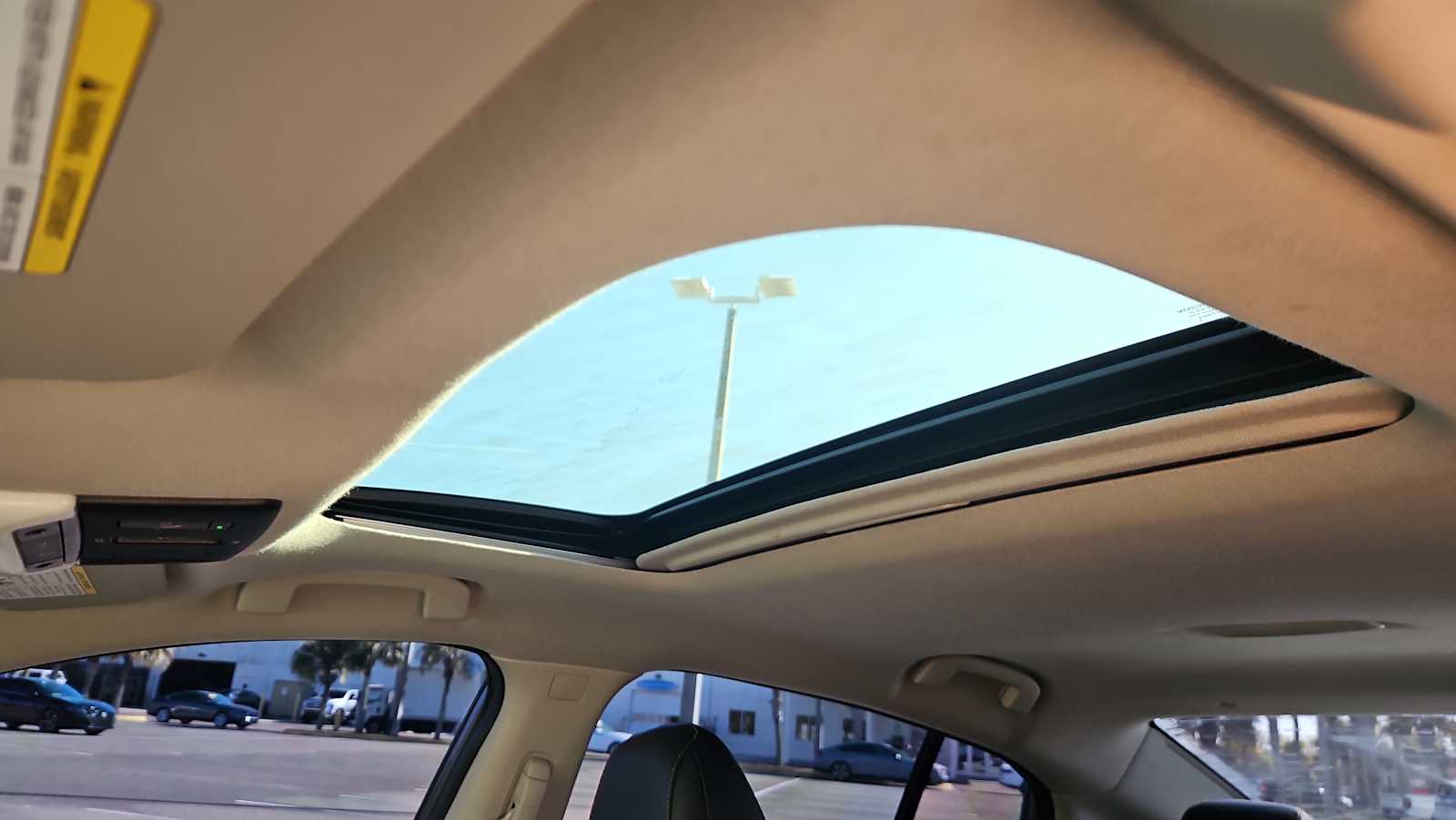 Thumbnail: 2022 Nissan Sentra - 16