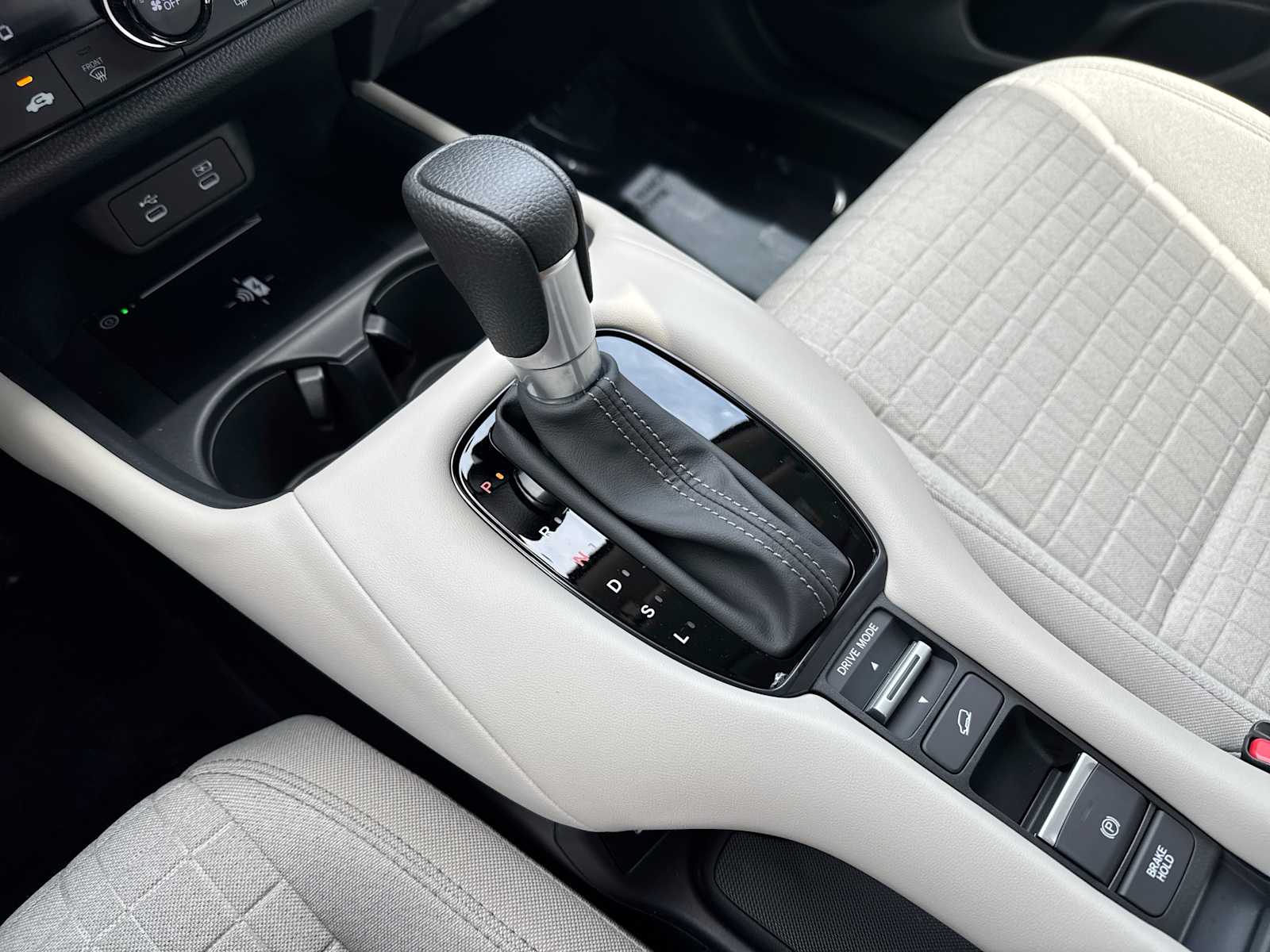 Thumbnail: 2027 Honda HR-V - 21