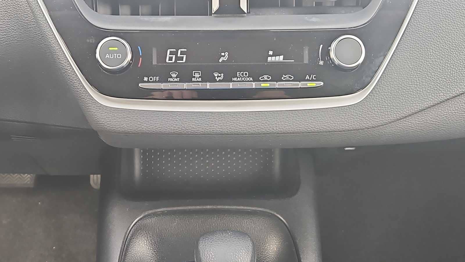 Thumbnail: 2023 Toyota Corolla - 16