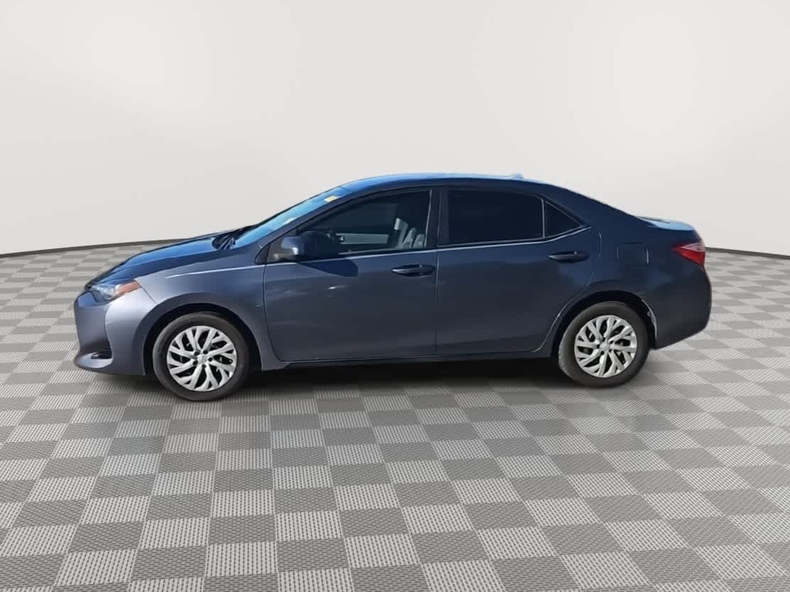 Thumbnail: 2017 Toyota Corolla - 5
