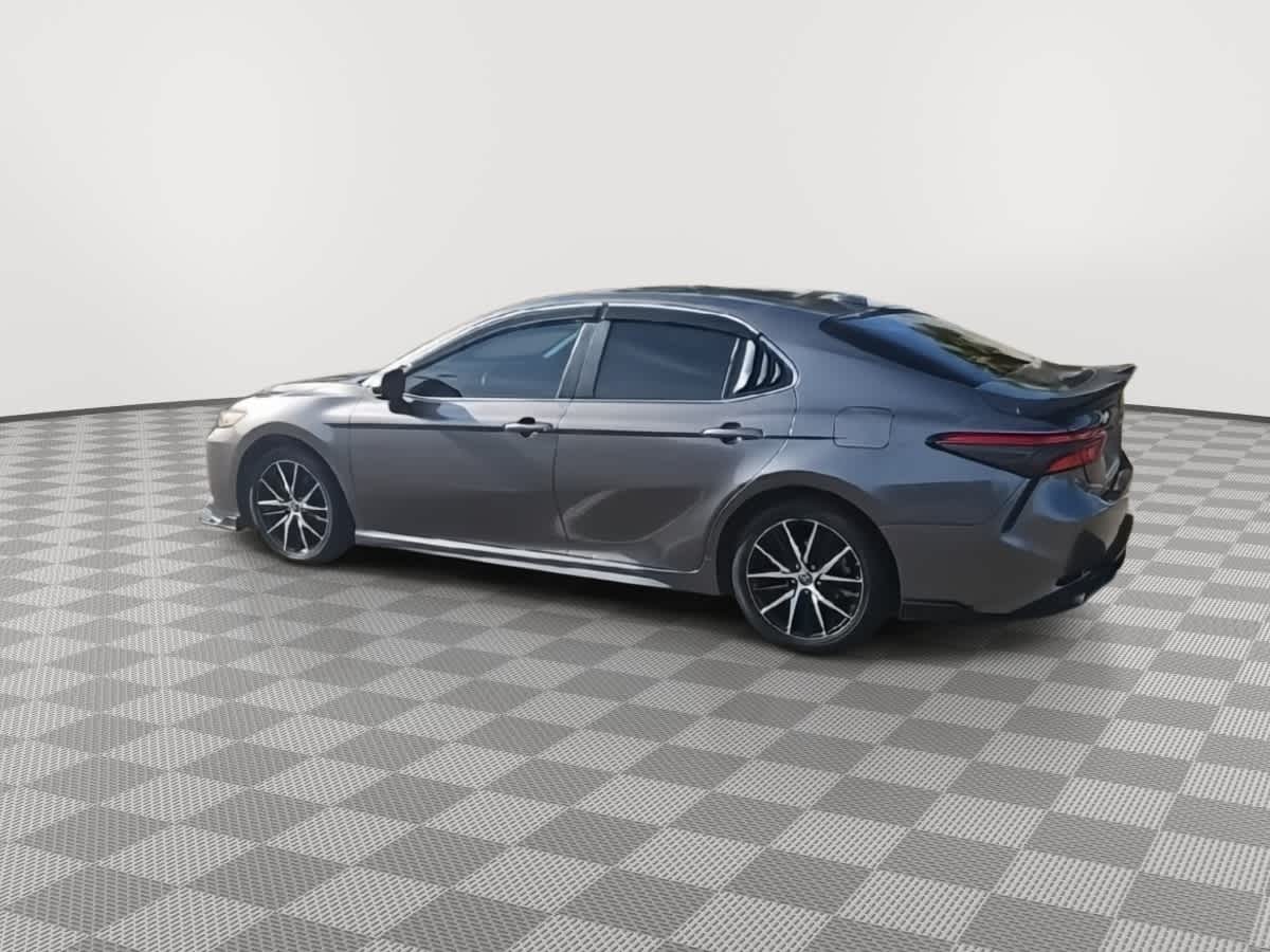 Thumbnail: 2020 Toyota Camry - 6