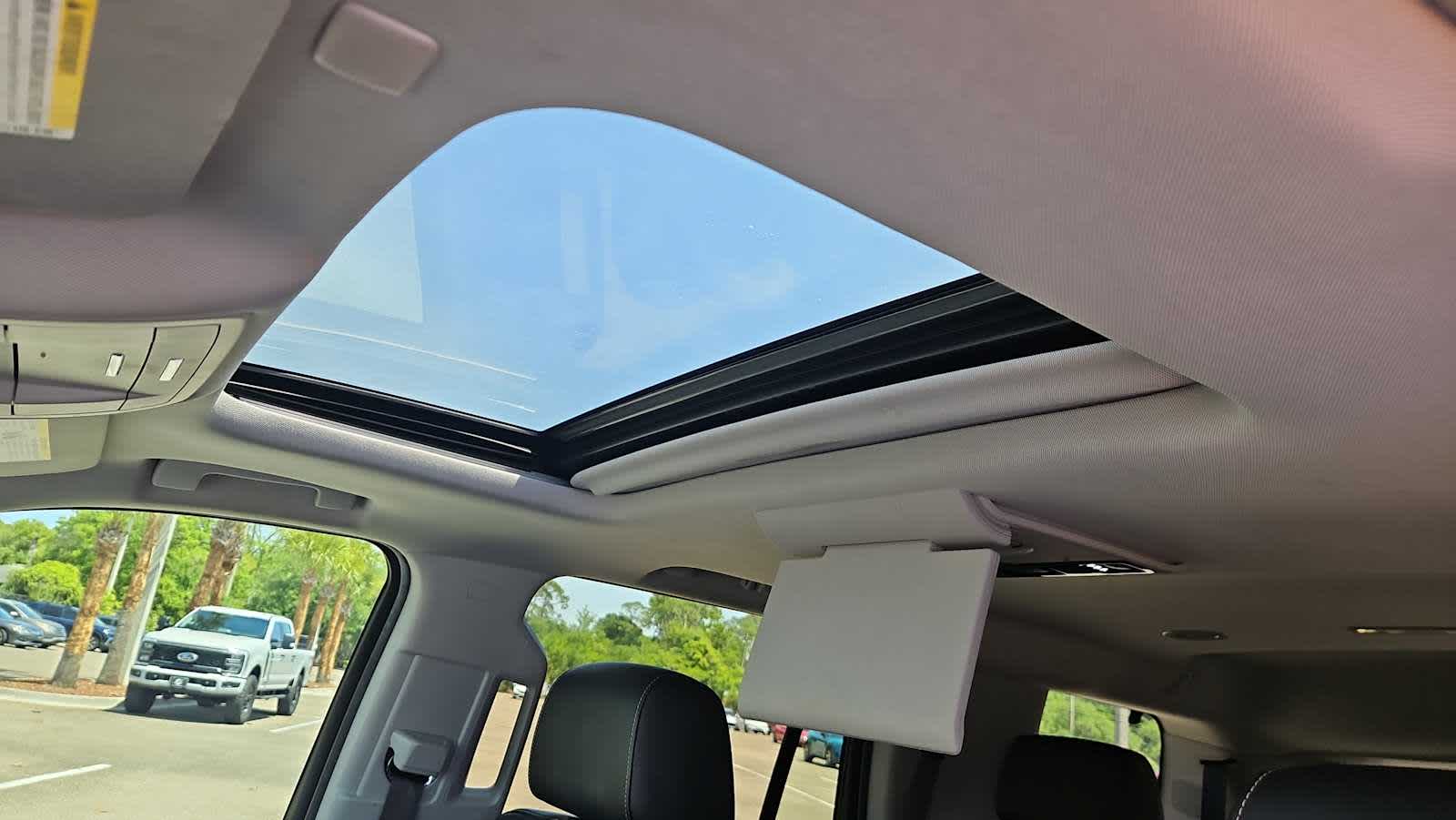 Thumbnail: 2019 GMC Yukon - 16