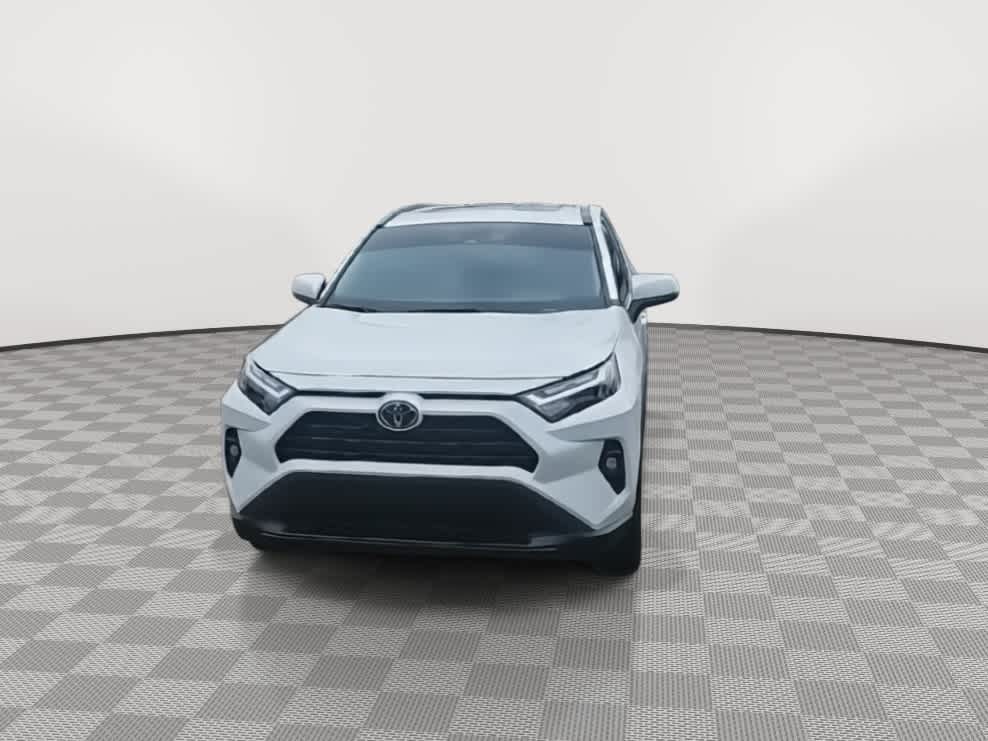 Thumbnail: 2025 Toyota RAV4 - 3