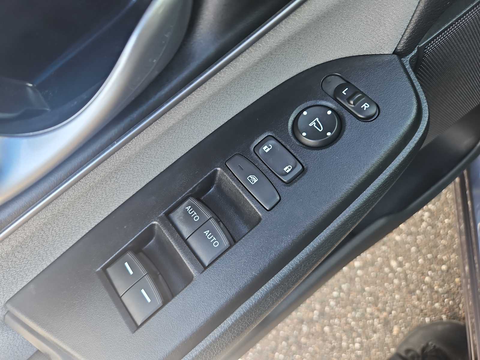 Thumbnail: 2022 Honda CR-V - 15