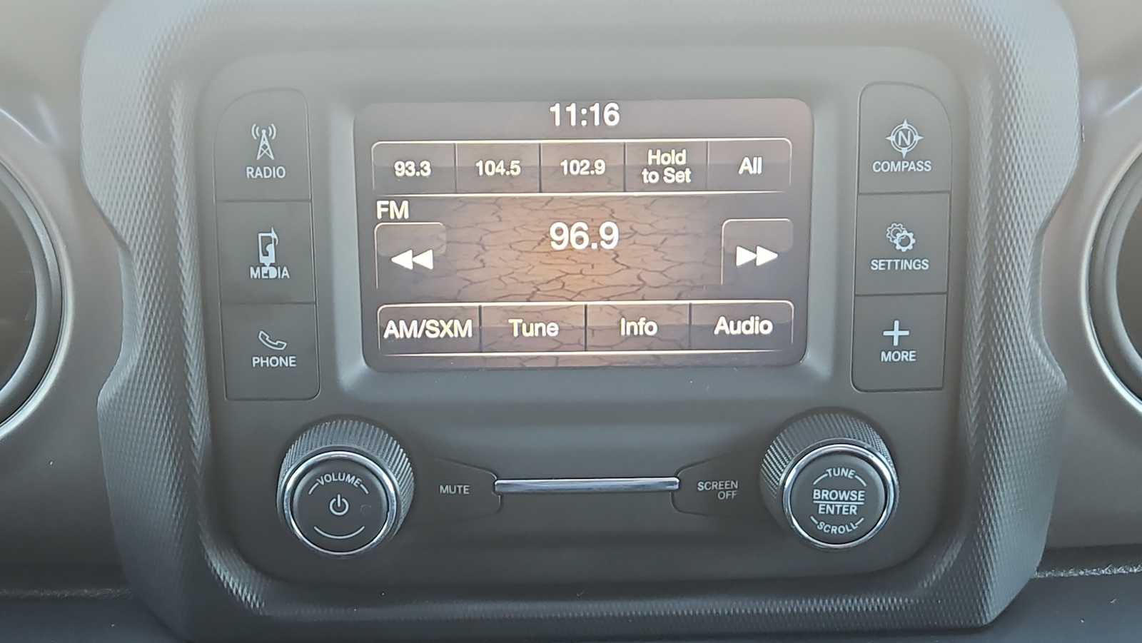 Thumbnail: 2020 Jeep Wrangler - 12