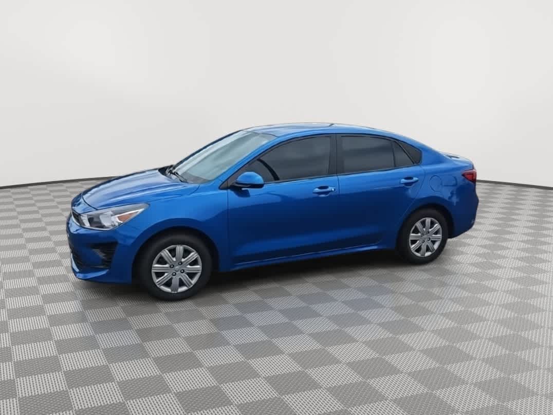 Thumbnail: 2023 Kia Rio - 4