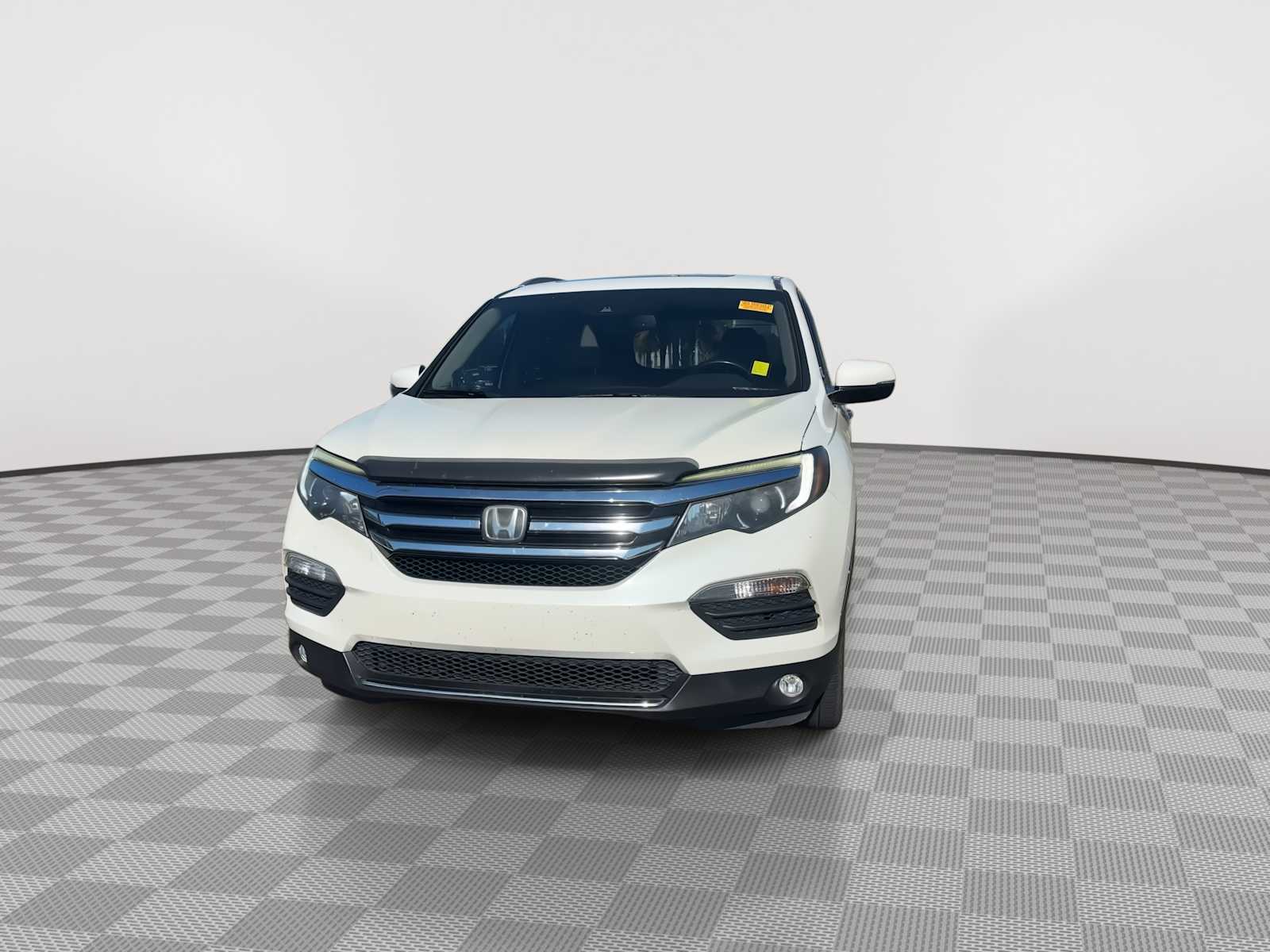 Thumbnail: 2016 Honda Pilot - 3