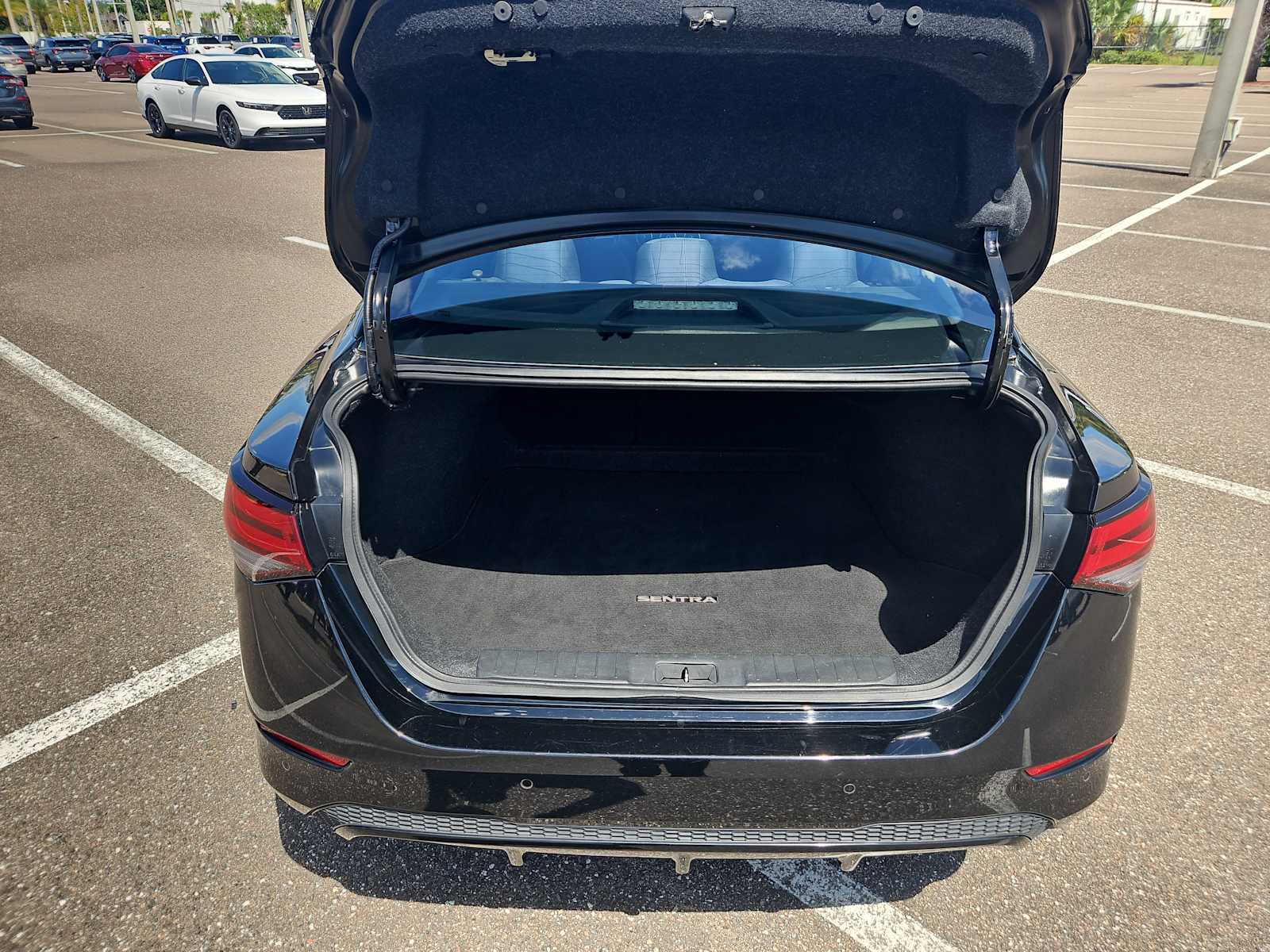 Thumbnail: 2022 Nissan Sentra - 19