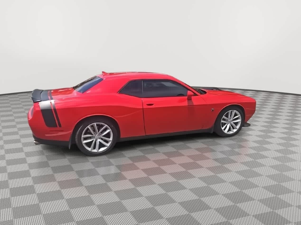 Thumbnail: 2016 Dodge Challenger - 9