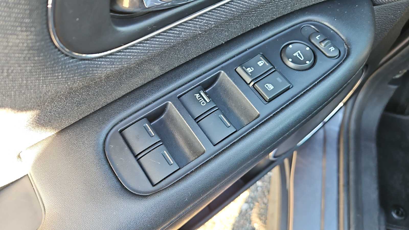 Thumbnail: 2019 Honda HR-V - 15