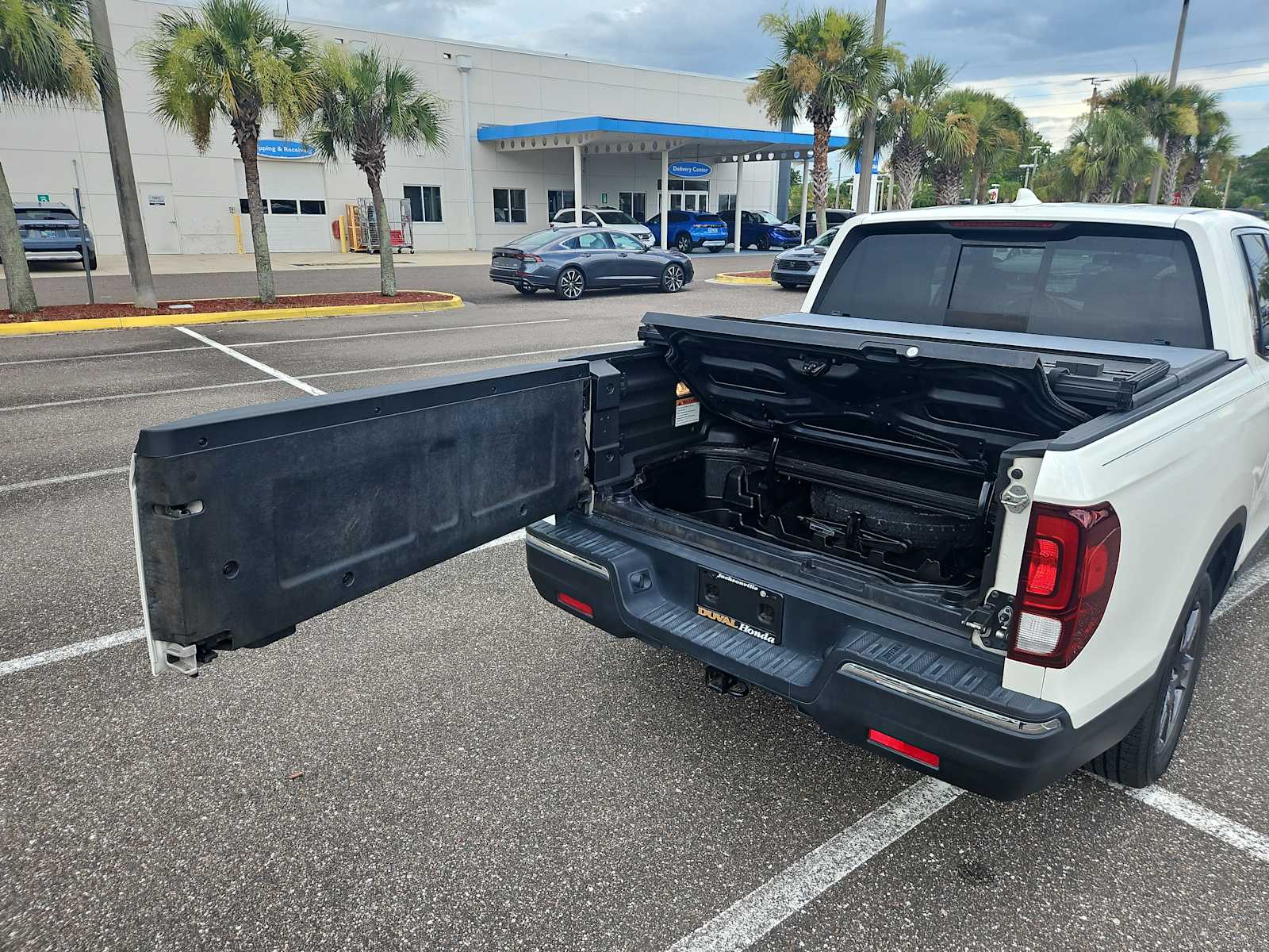 Thumbnail: 2019 Honda Ridgeline - 21