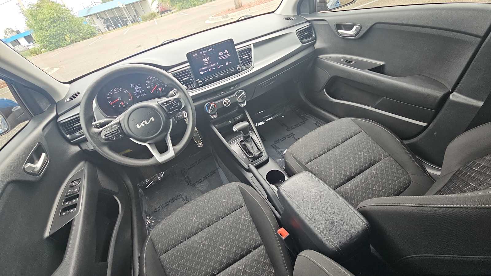 Thumbnail: 2023 Kia Rio - 22