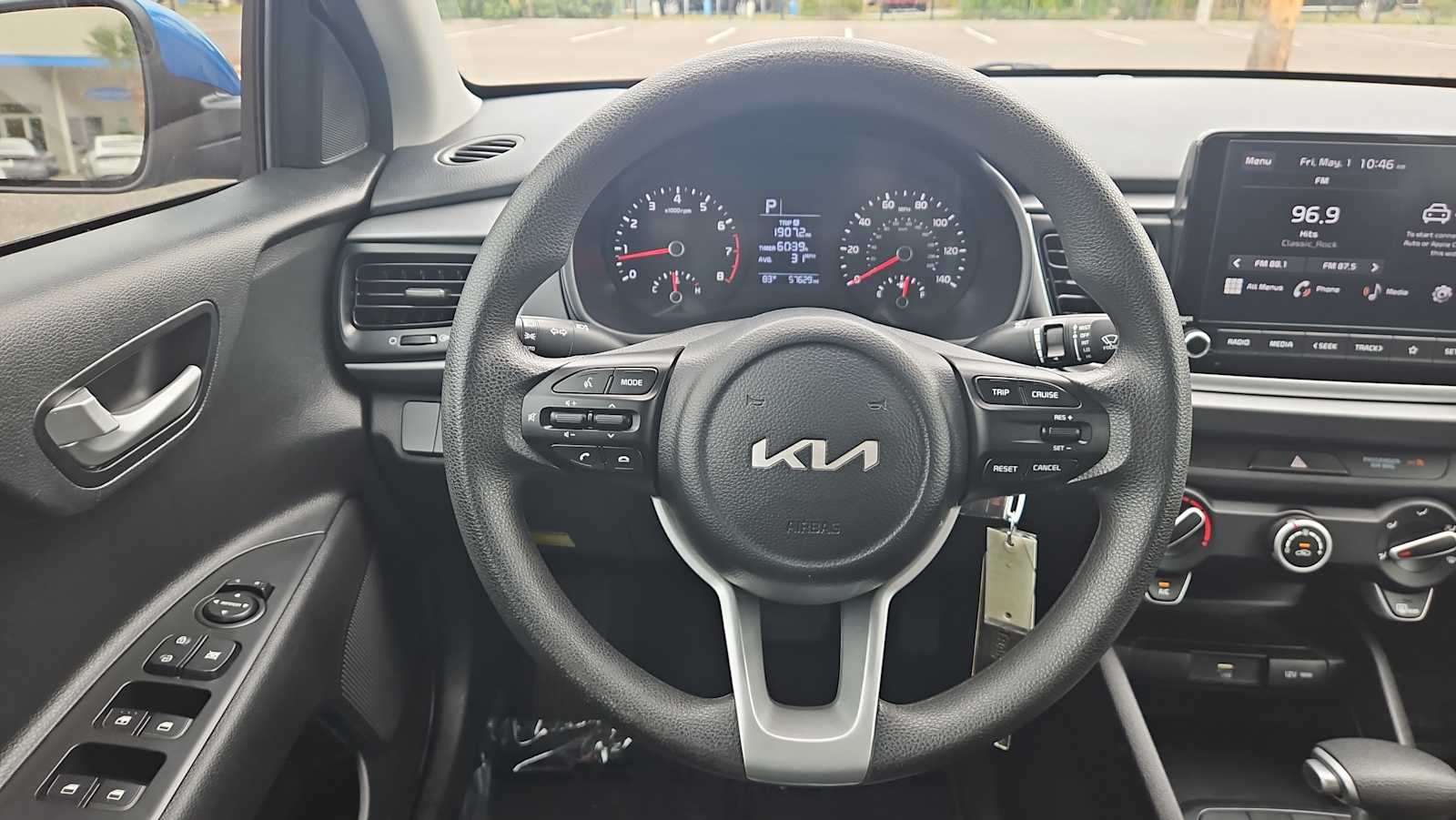 Thumbnail: 2023 Kia Rio - 11