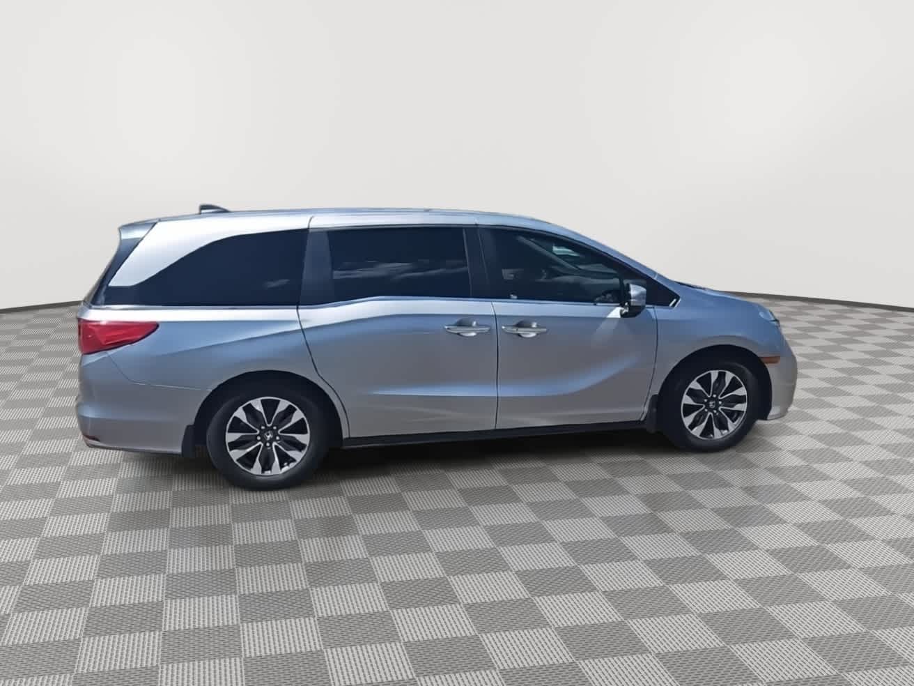 Thumbnail: 2022 Honda Odyssey - 9