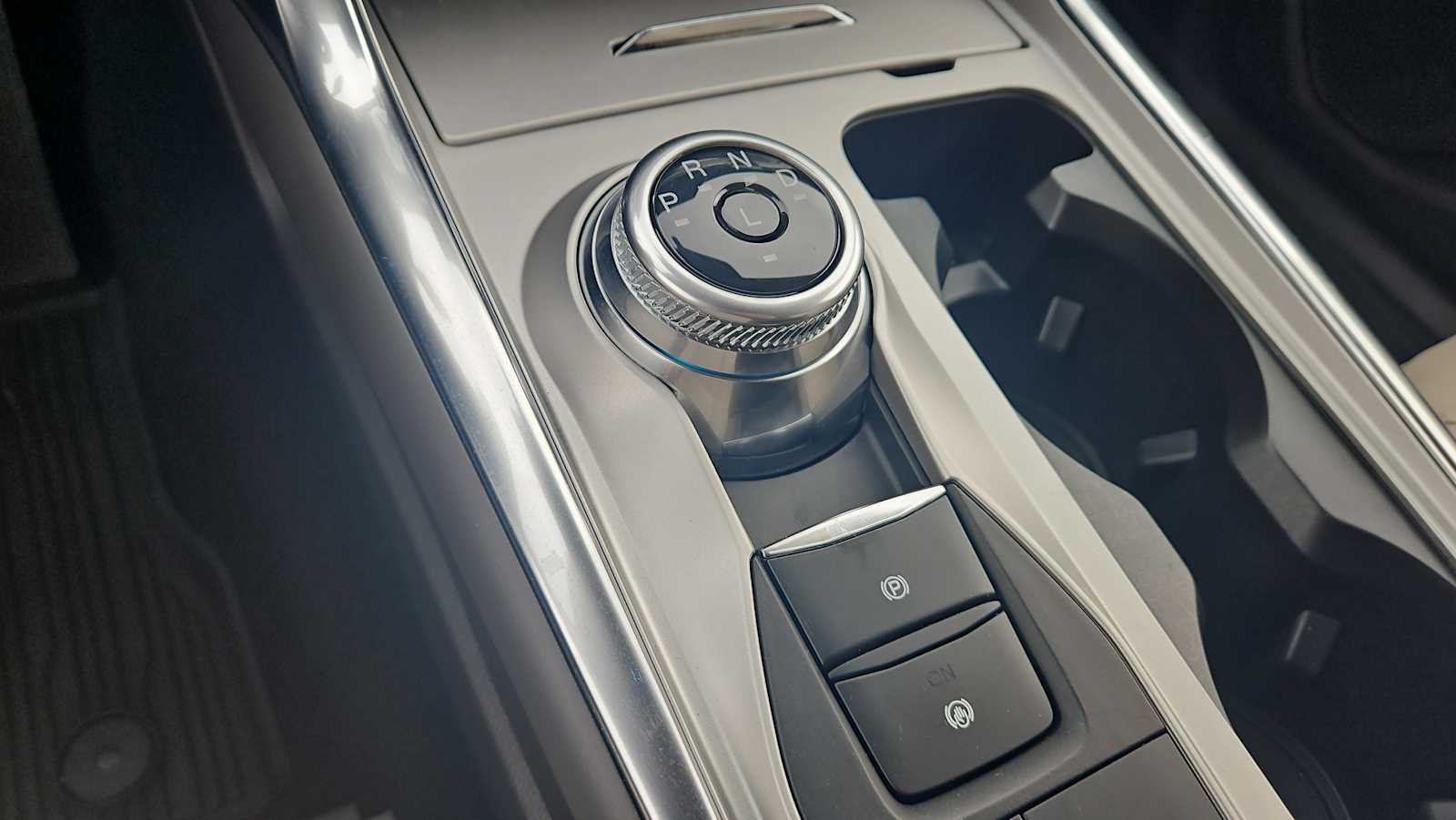 Thumbnail: 2023 Ford Explorer - 22