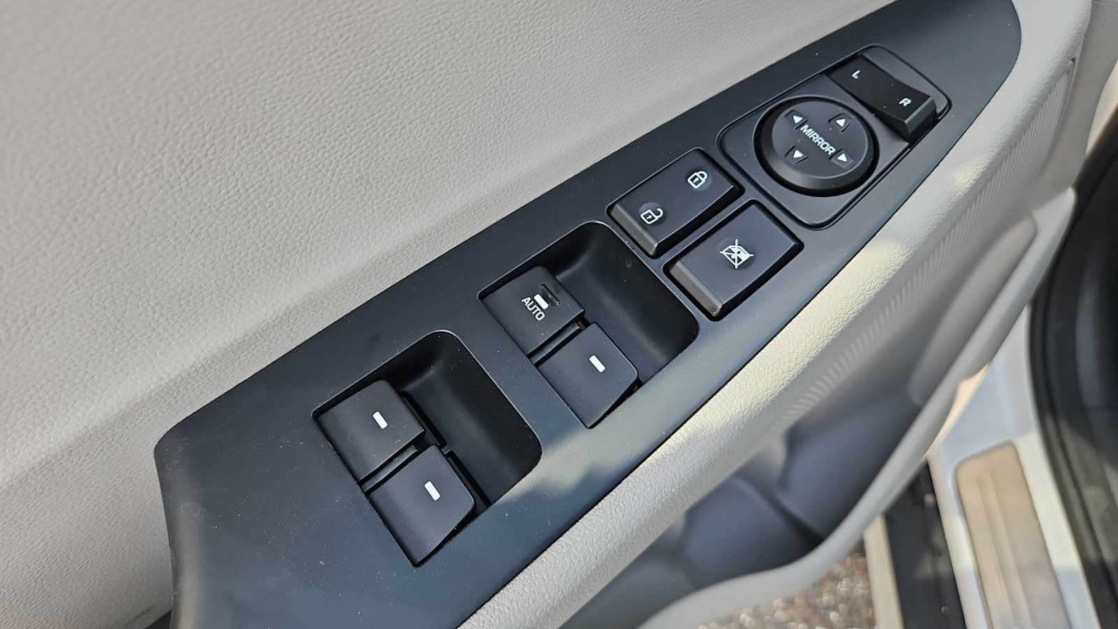 Thumbnail: 2019 Hyundai Tucson - 15