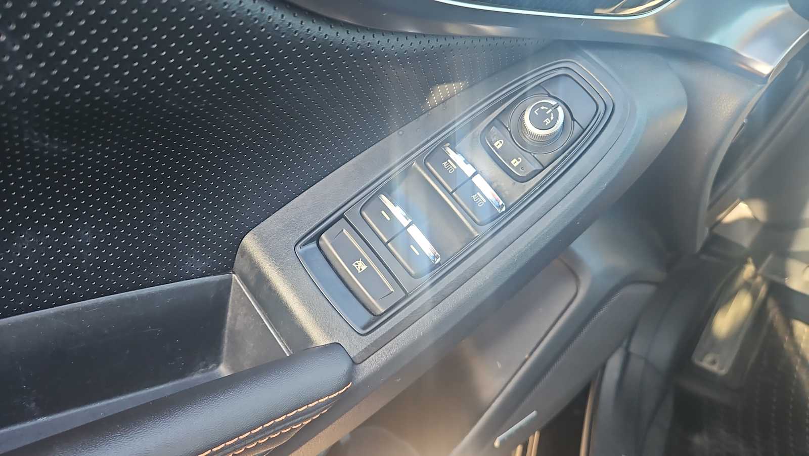 Thumbnail: 2019 Subaru Crosstrek - 15