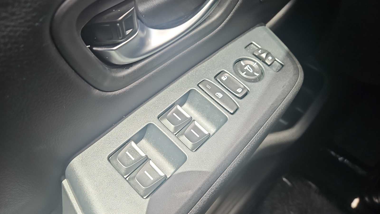 Thumbnail: 2023 Honda Pilot - 15