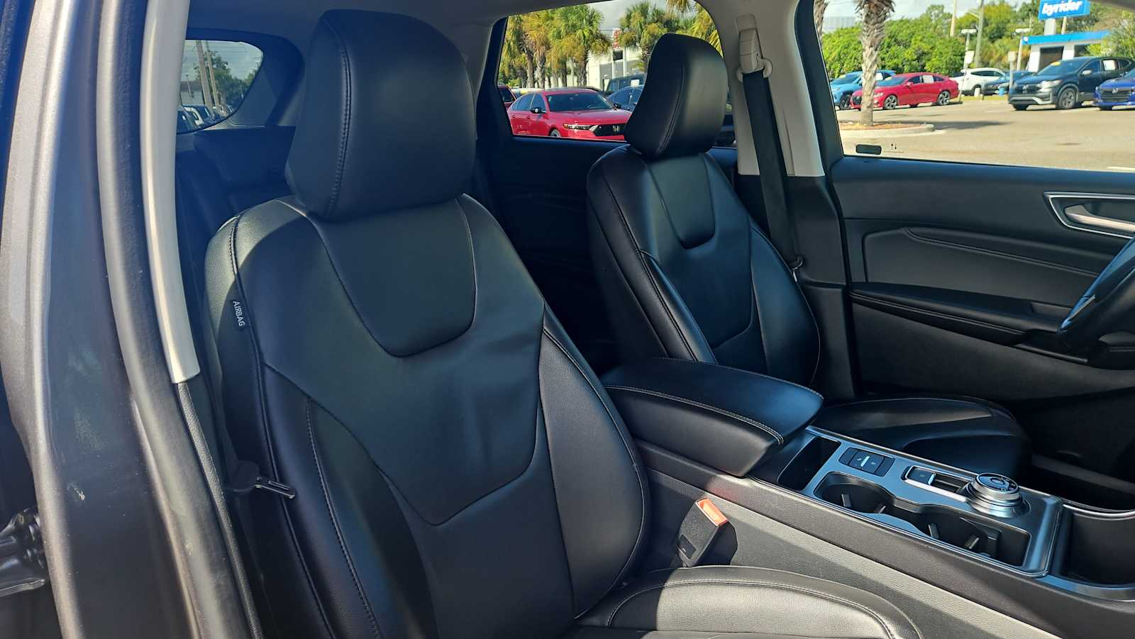 Thumbnail: 2022 Ford Edge - 25