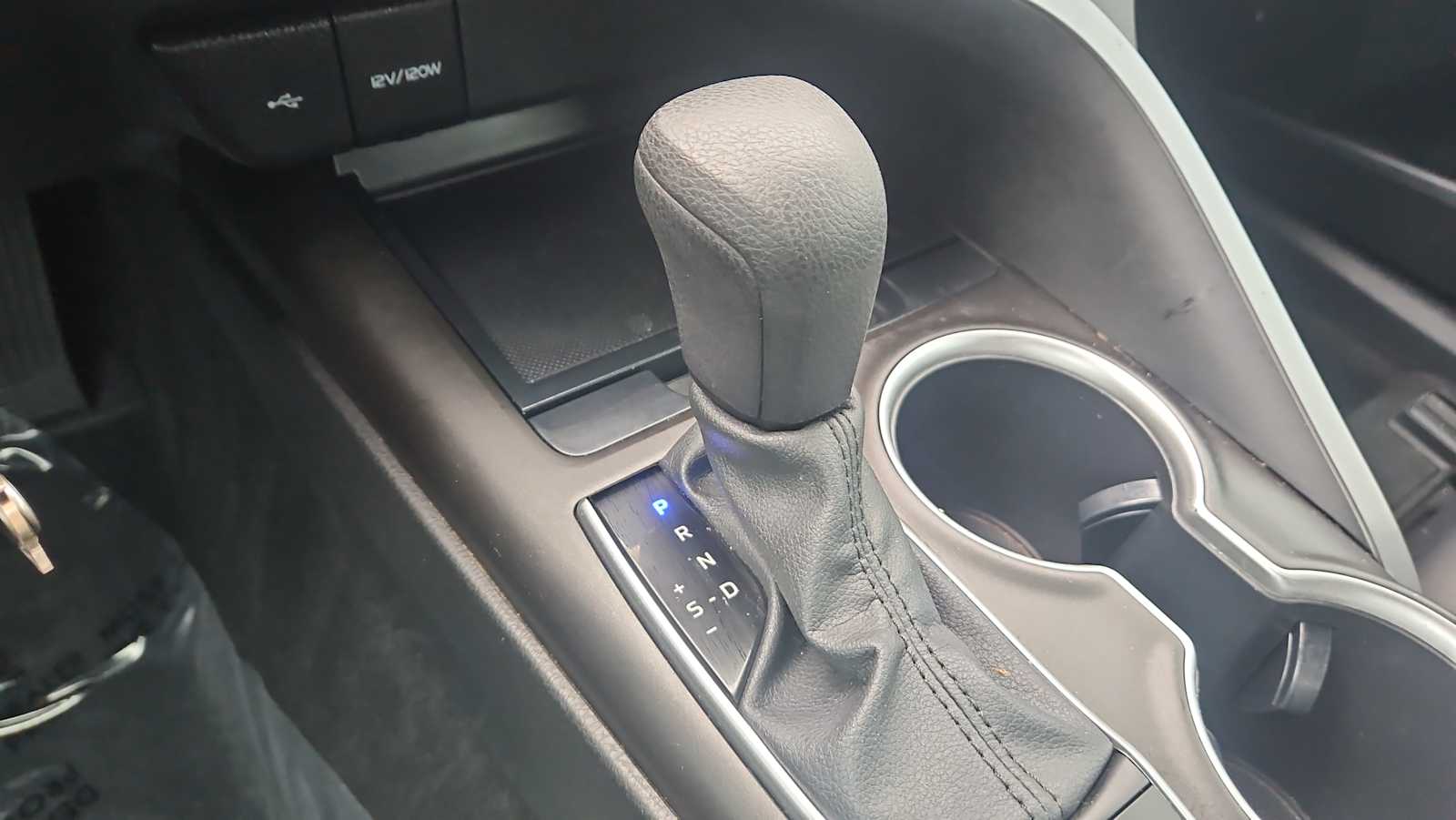 Thumbnail: 2023 Toyota Camry - 21