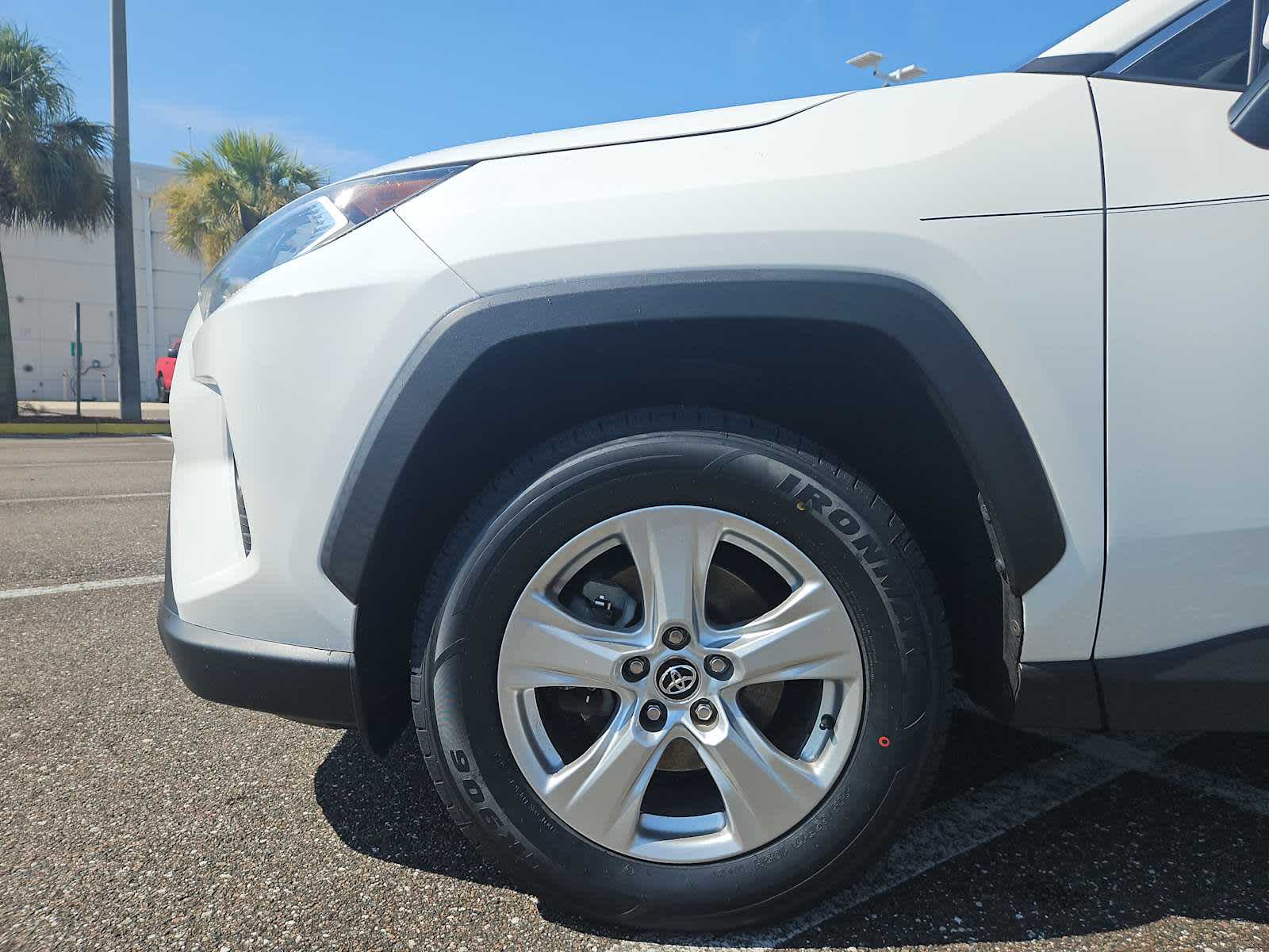 Thumbnail: 2020 Toyota RAV4 - 19