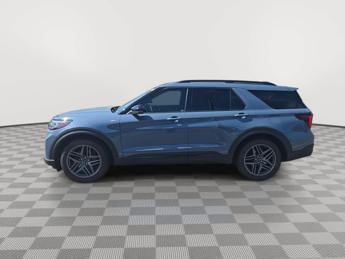 2025 Ford Explorer ST-Line 5