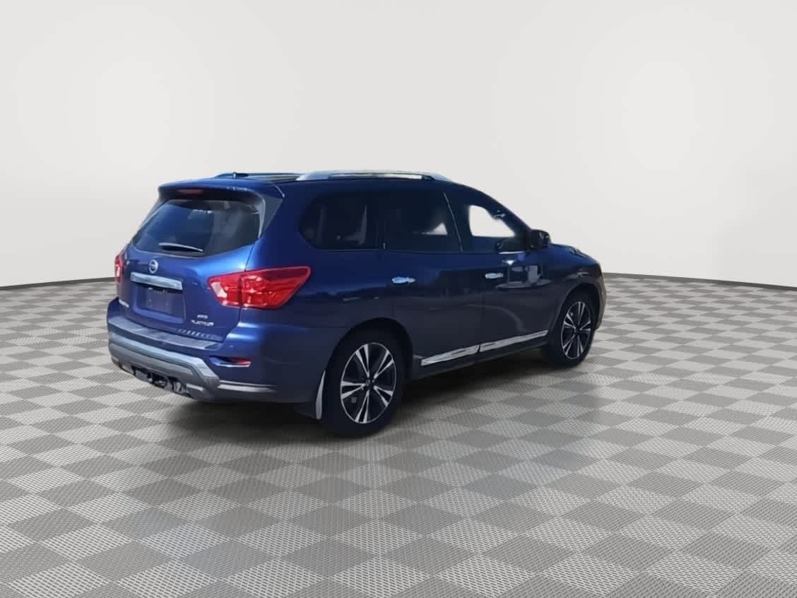 Thumbnail: 2017 Nissan Pathfinder - 8