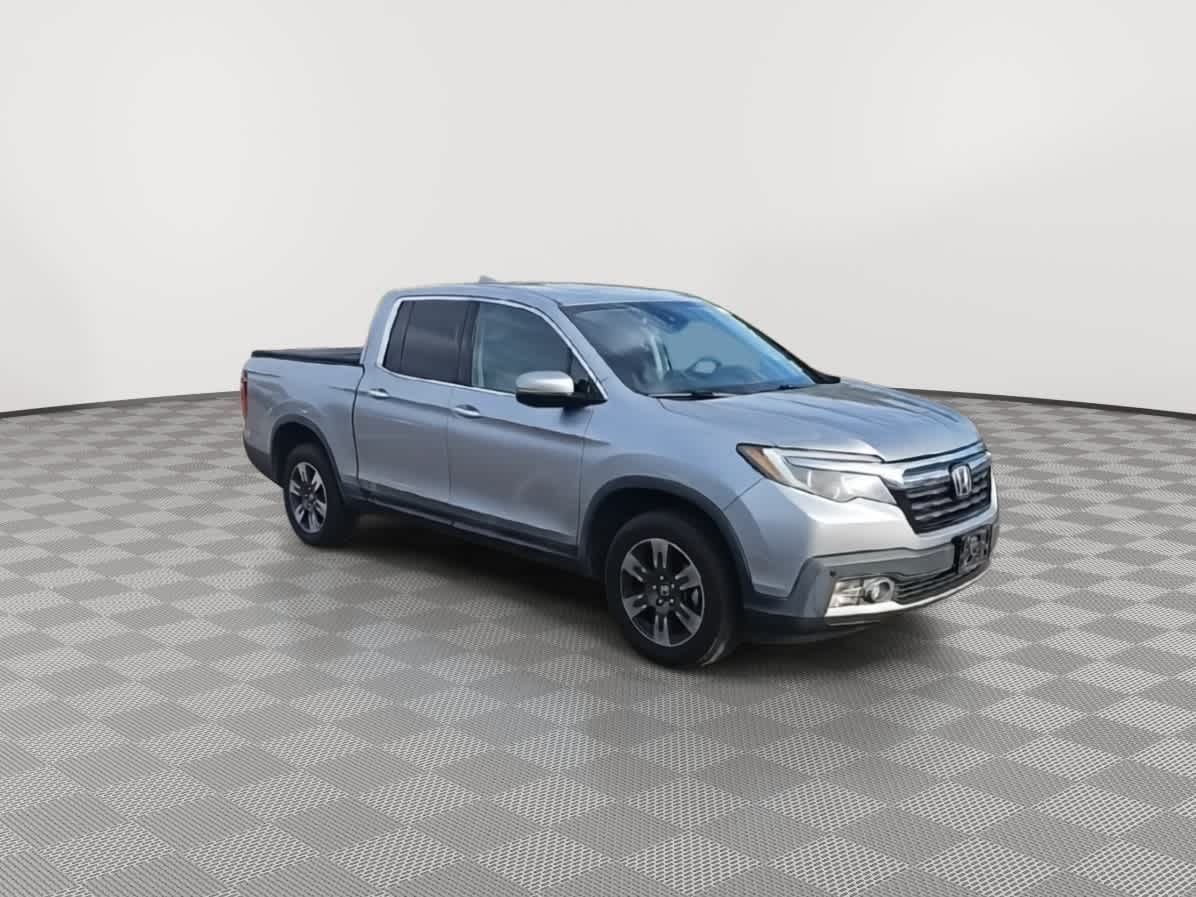 2017 Honda Ridgeline RTL-E photo 2