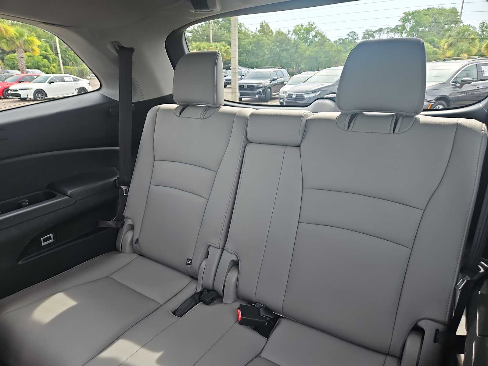 Thumbnail: 2016 Honda Pilot - 26