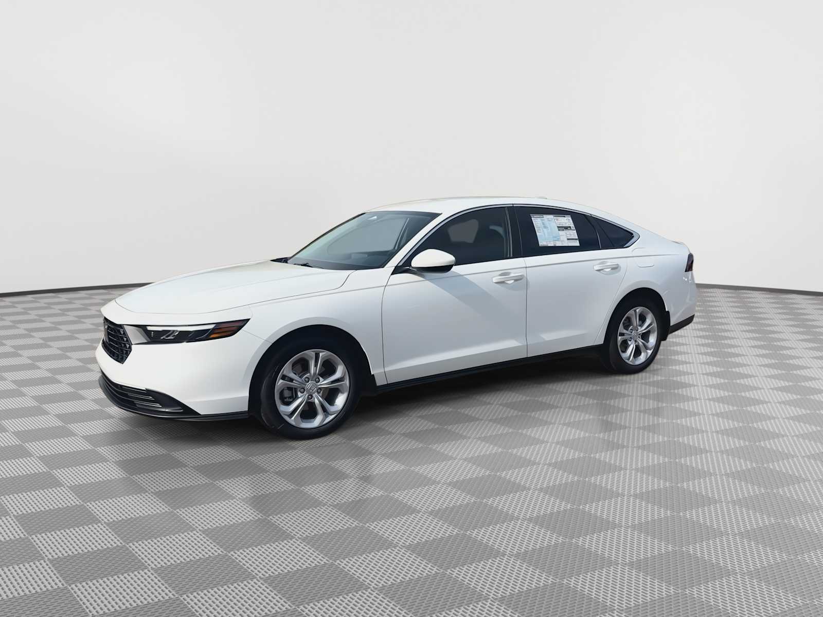 2025 Honda Accord LX photo 4