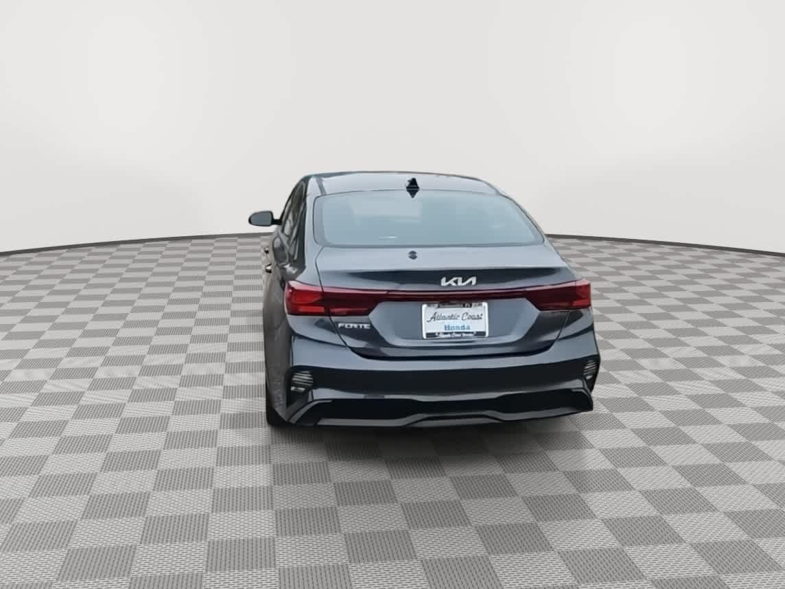 Thumbnail: 2023 Kia Forte - 7