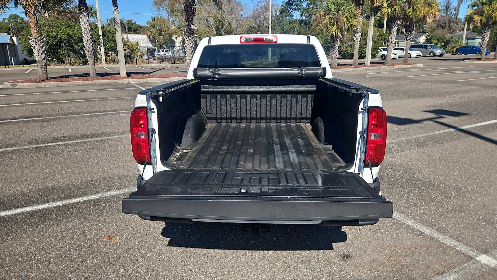 Thumbnail: 2022 Chevrolet Colorado - 21