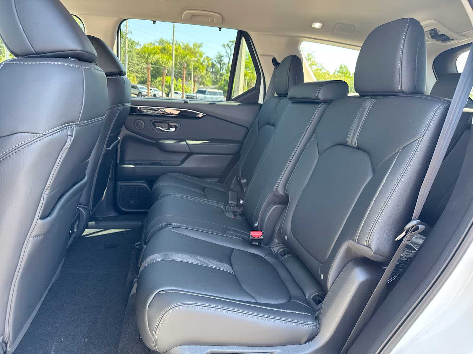 Thumbnail: 2026 Honda Pilot - 24